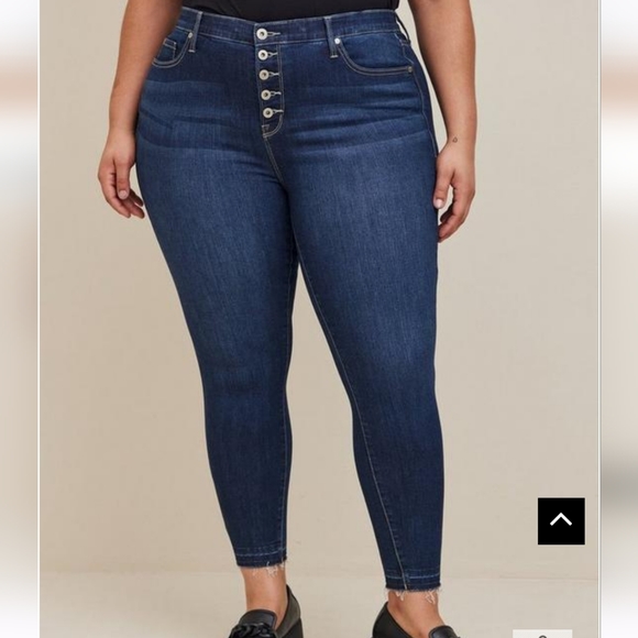 Jeans - Picture 2 of 4